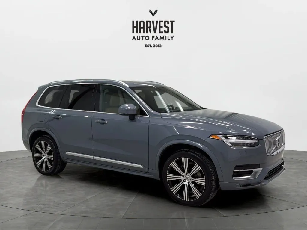 Volvo XC90 photo 9
