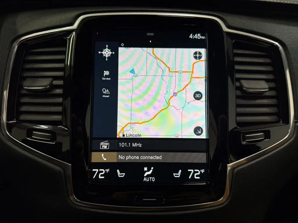 Volvo XC90 photo 25