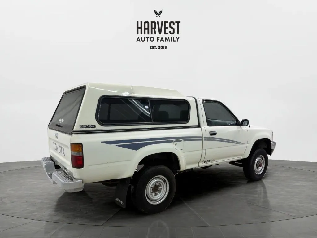 Toyota Pick-Up photo 7