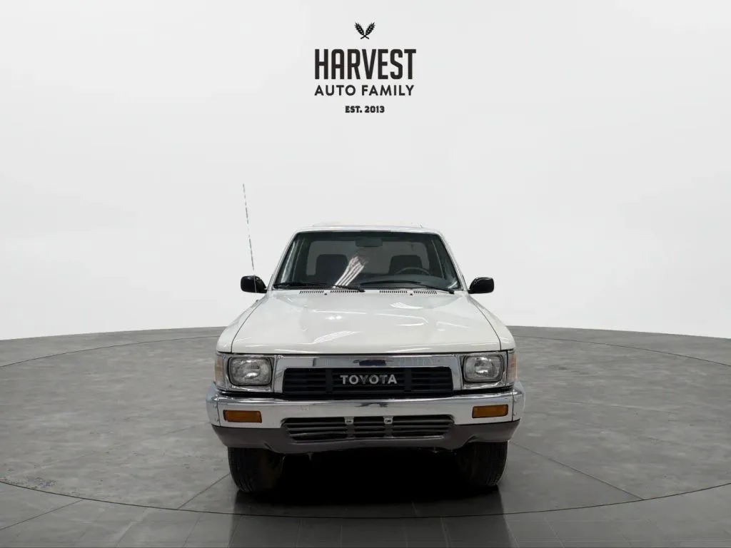 Toyota Pick-Up photo 11