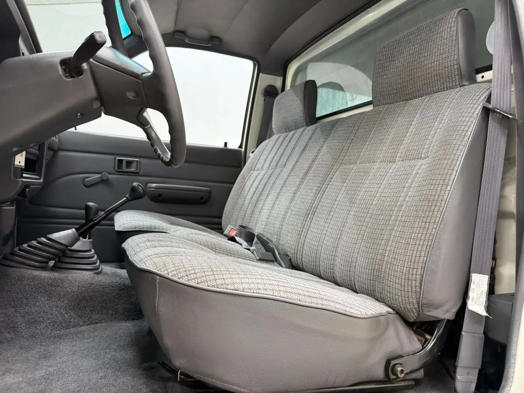 Toyota Pick-Up photo 16