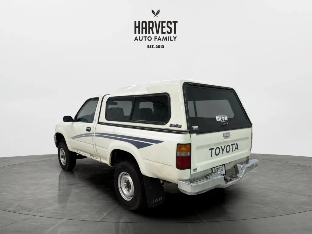 Toyota Pick-Up photo 4