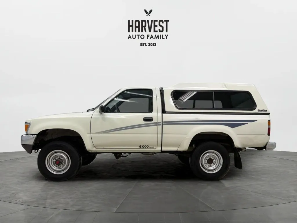 Toyota Pick-Up photo 2