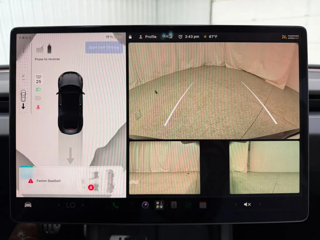 Tesla Model 3 photo 27