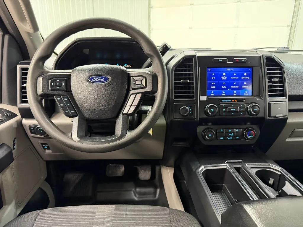 Ford F-150 photo 18