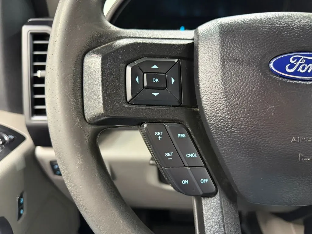 Ford F-150 photo 30