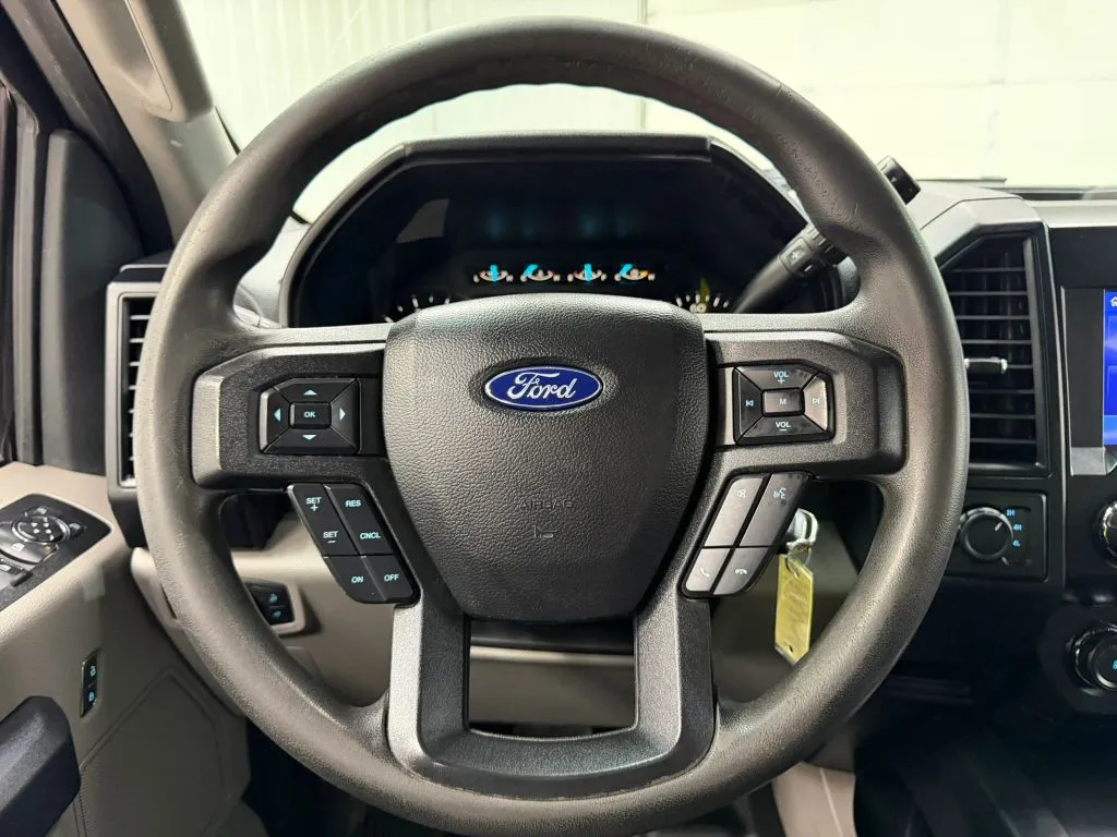 Ford F-150 photo 19