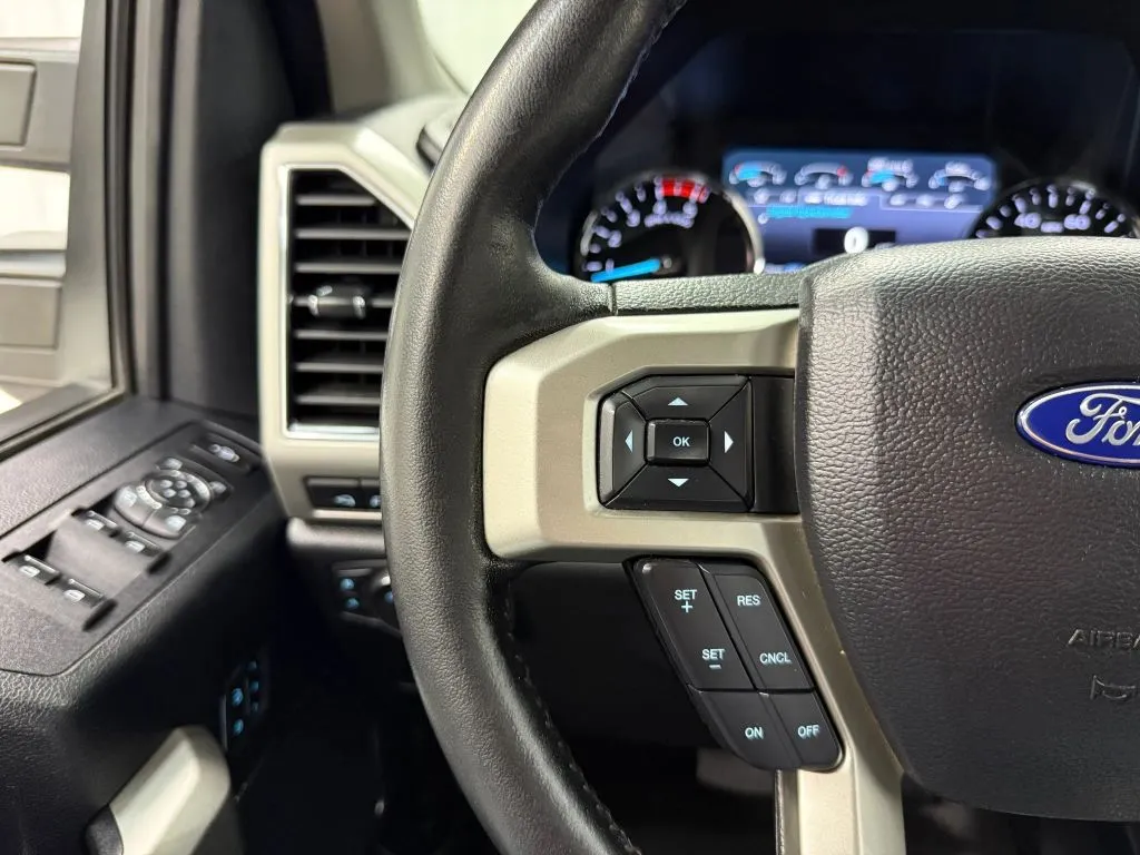 Ford F-350 photo 32