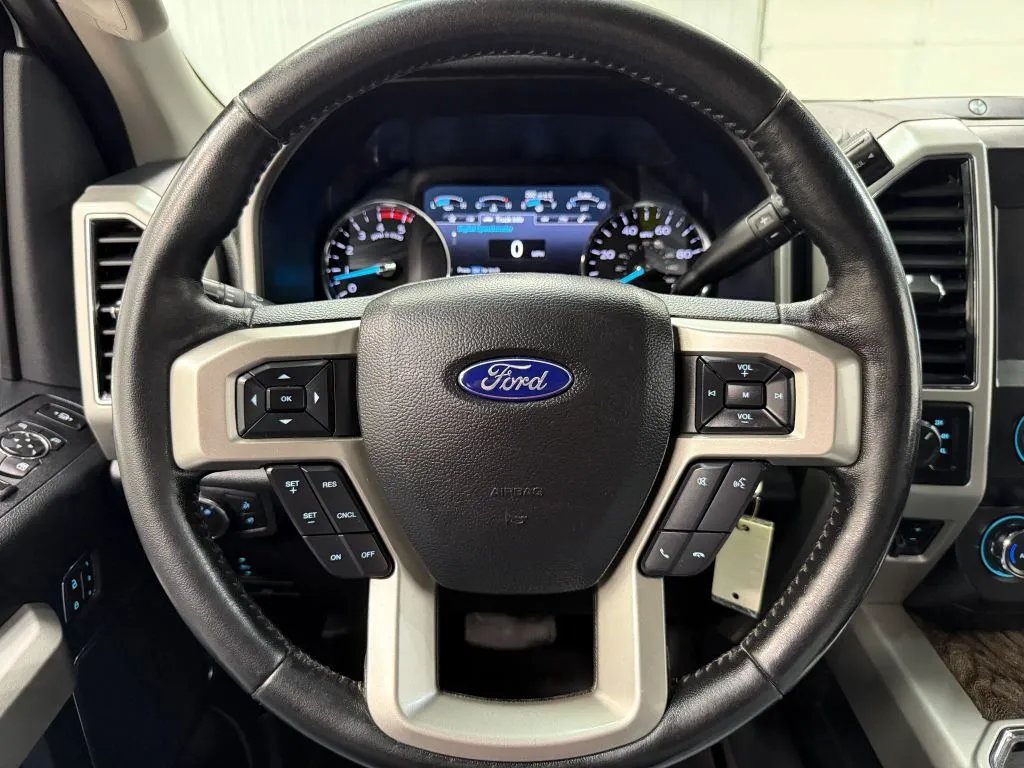 Ford F-350 photo 20