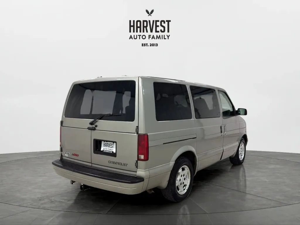 Chevrolet Astro Passenger photo 6