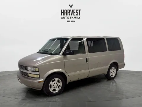 Beige 2004 Chevrolet Astro Passenger Minivan 3D for sale in Wahoo, NE