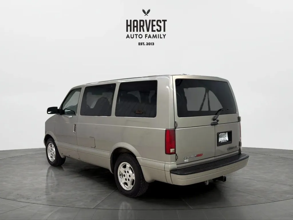 Chevrolet Astro Passenger photo 4