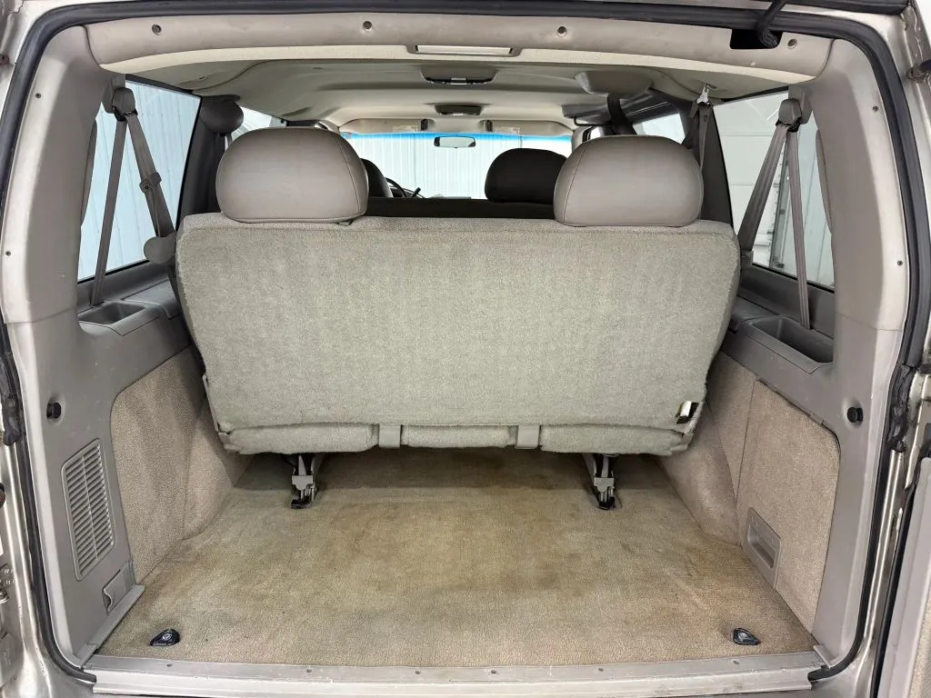 Chevrolet Astro Passenger photo 16