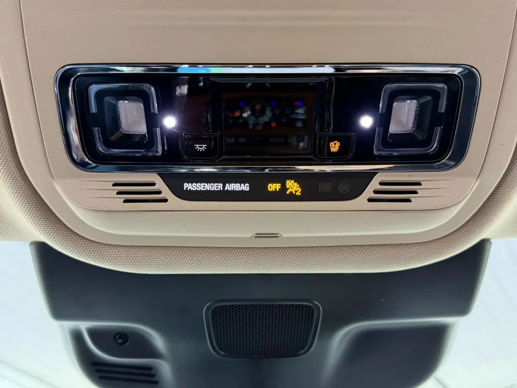 Lincoln Aviator photo 35