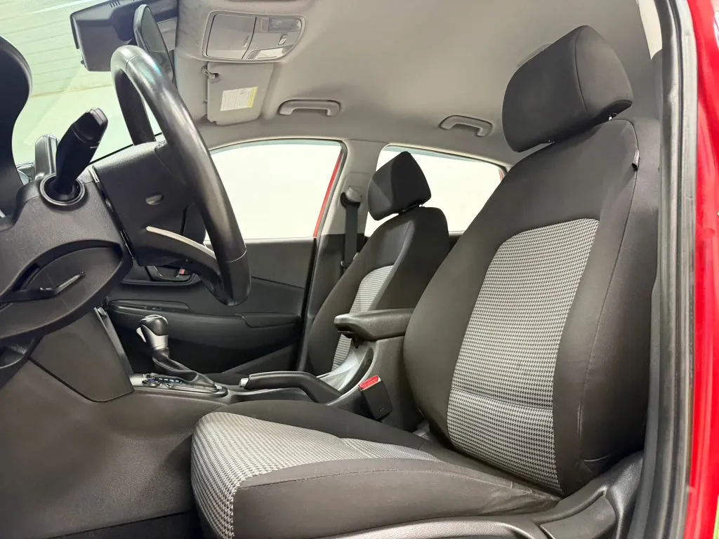 Hyundai Kona photo 15