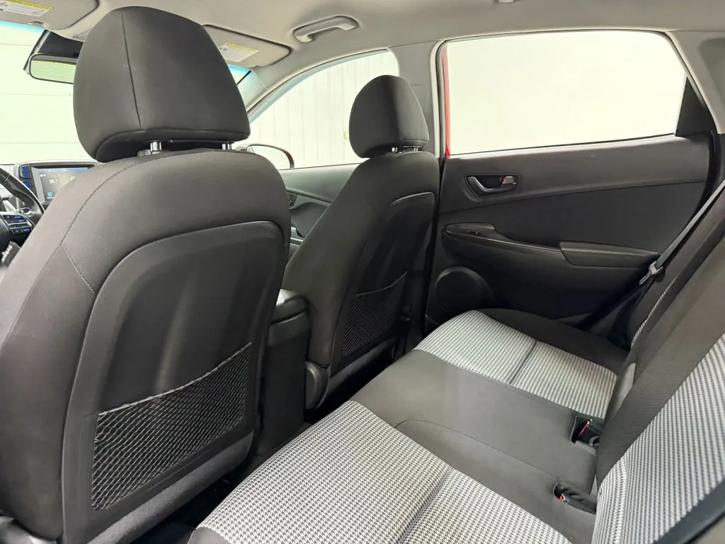 Hyundai Kona photo 16