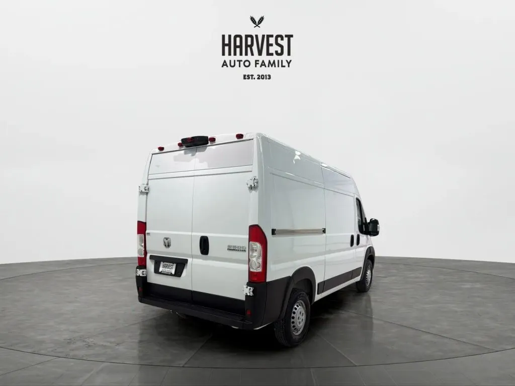 Ram Cargo Van photo 6