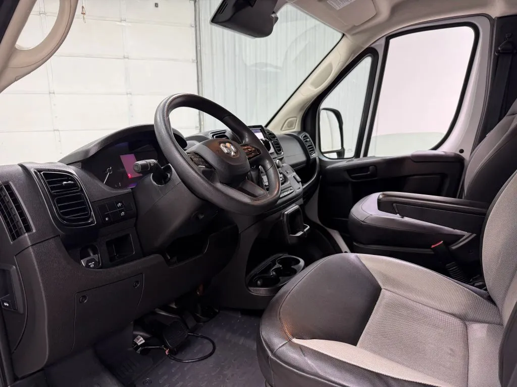 Ram Cargo Van photo 12