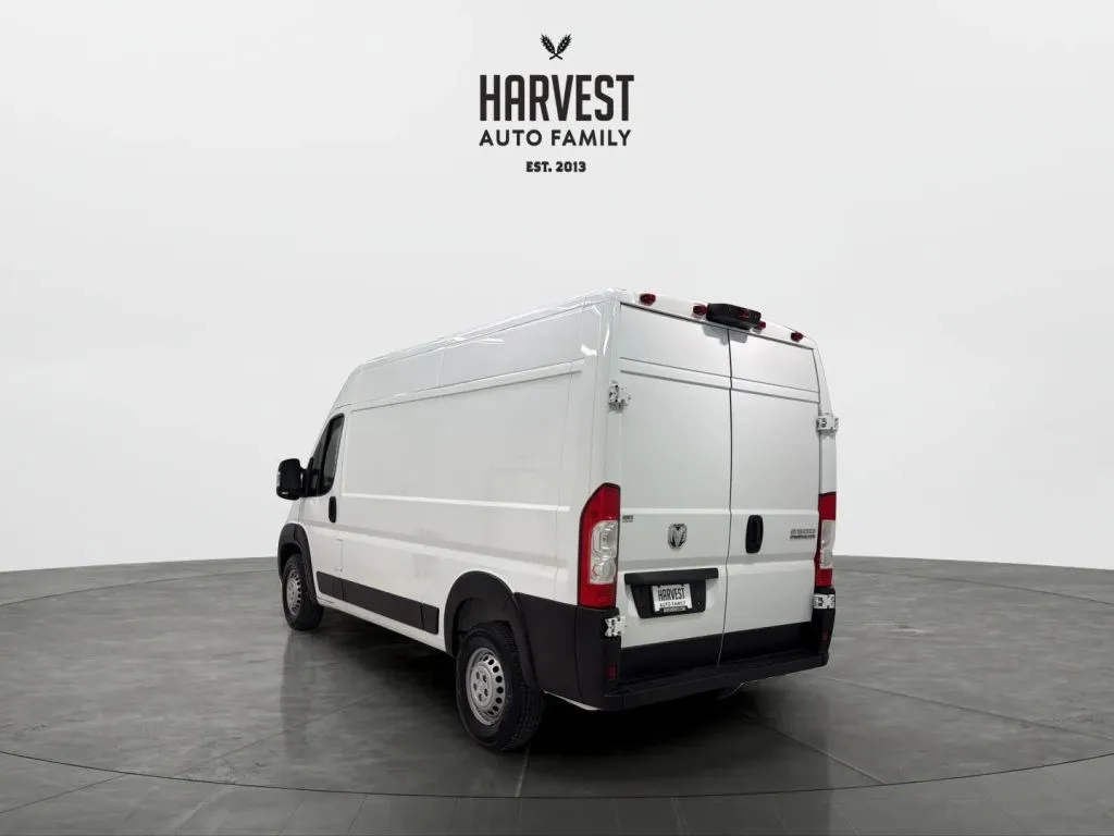Ram Cargo Van photo 4