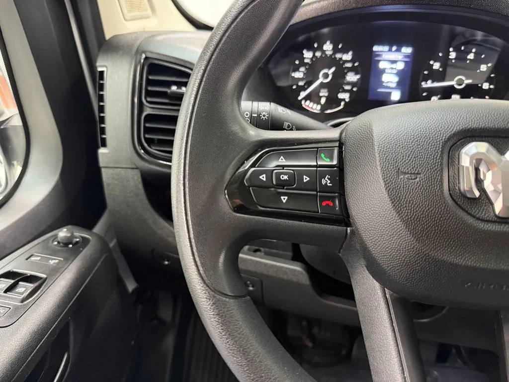 Ram Cargo Van photo 24
