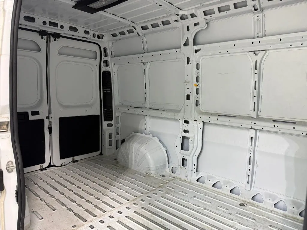 Ram Cargo Van photo 27