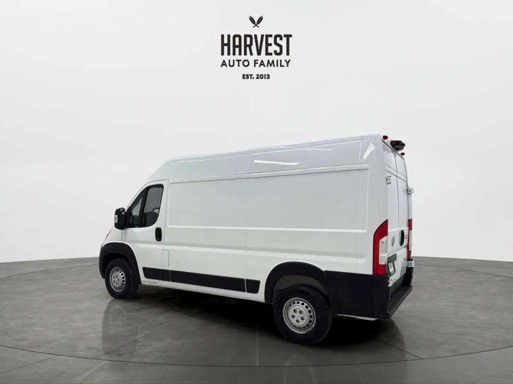 Ram Cargo Van photo 3