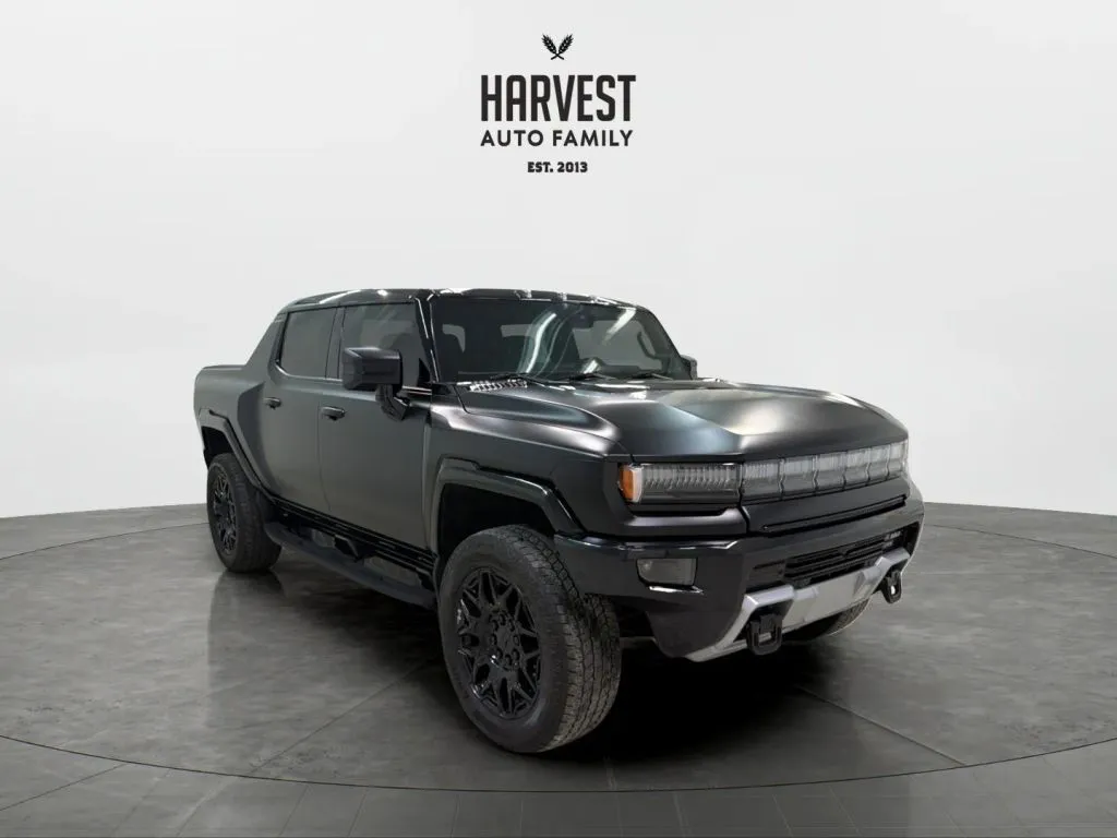 GMC Hummer EV Pickup photo 10