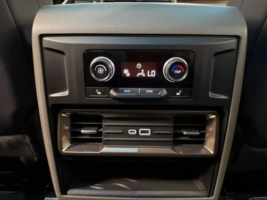 GMC Hummer EV Pickup photo 21