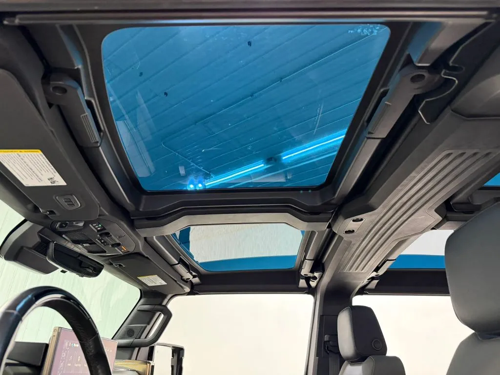 GMC Hummer EV Pickup photo 22