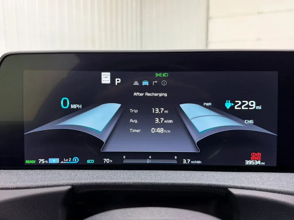 Kia EV6 photo 22