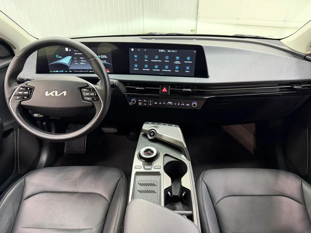Kia EV6 photo 13