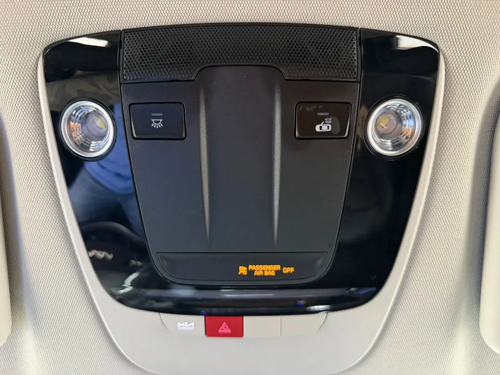 Kia EV6 photo 32