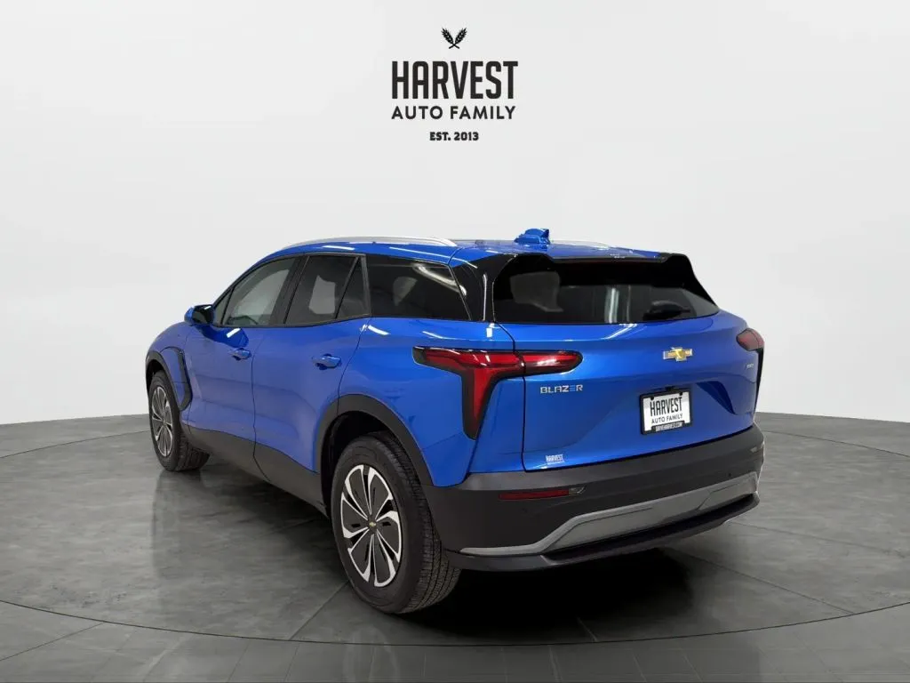 Chevrolet Blazer photo 4