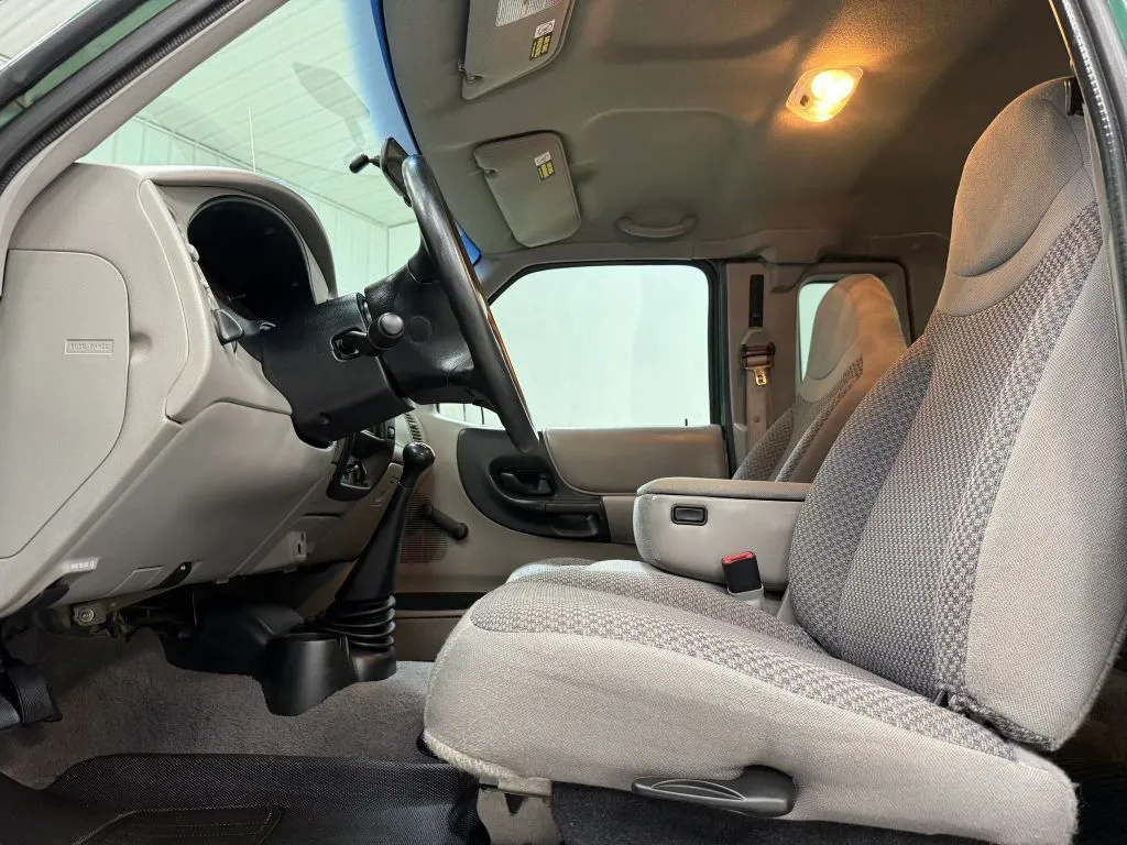 Ford Ranger photo 14