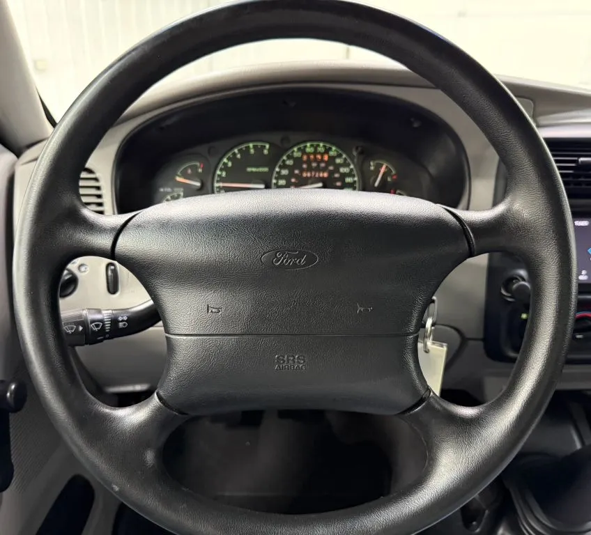 Ford Ranger photo 18