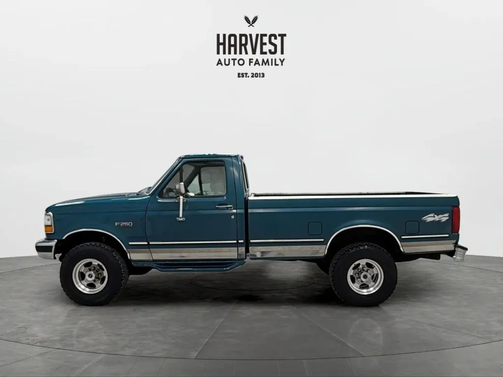 Ford F-250 photo 2