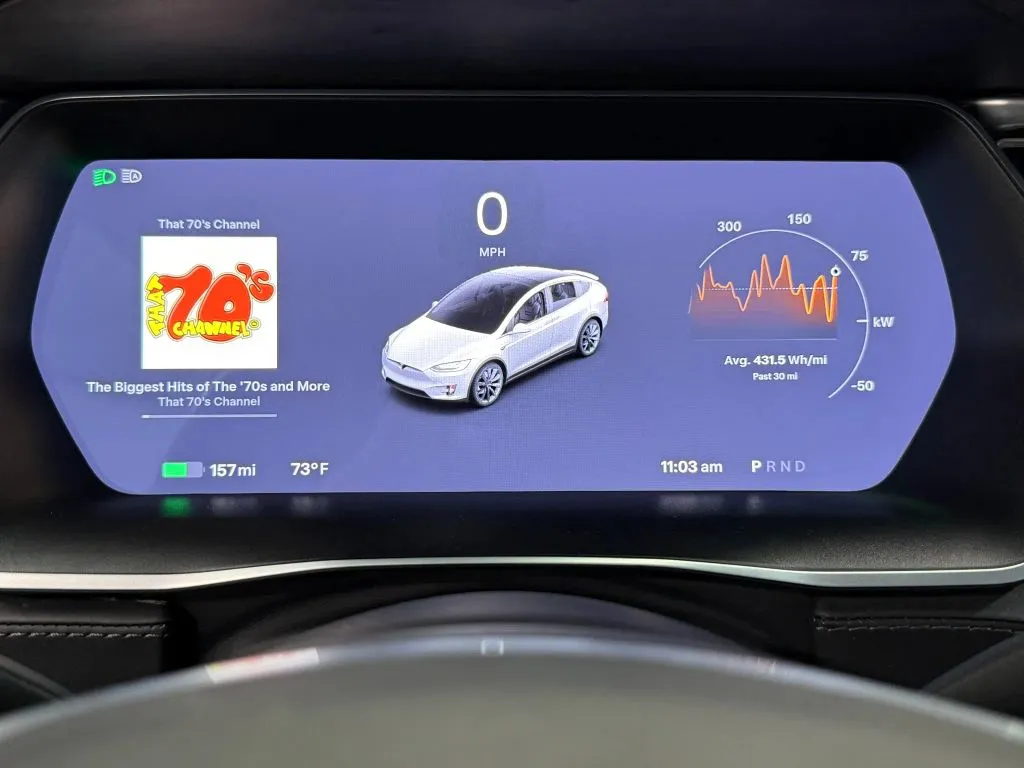 Tesla Model X photo 23