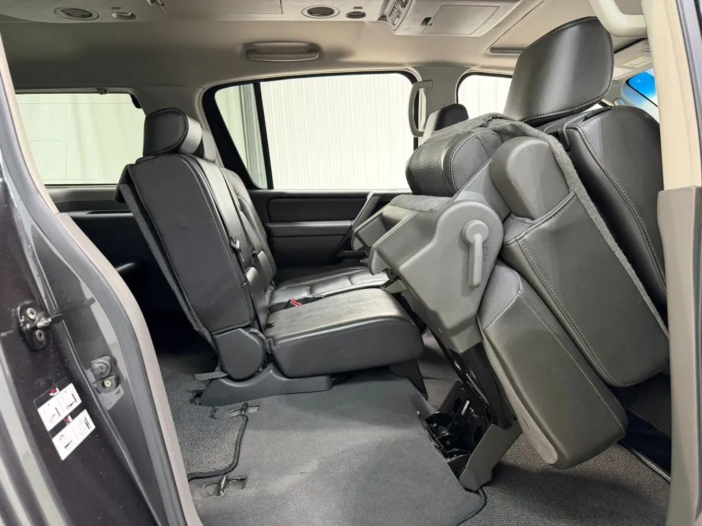 Nissan Armada photo 25