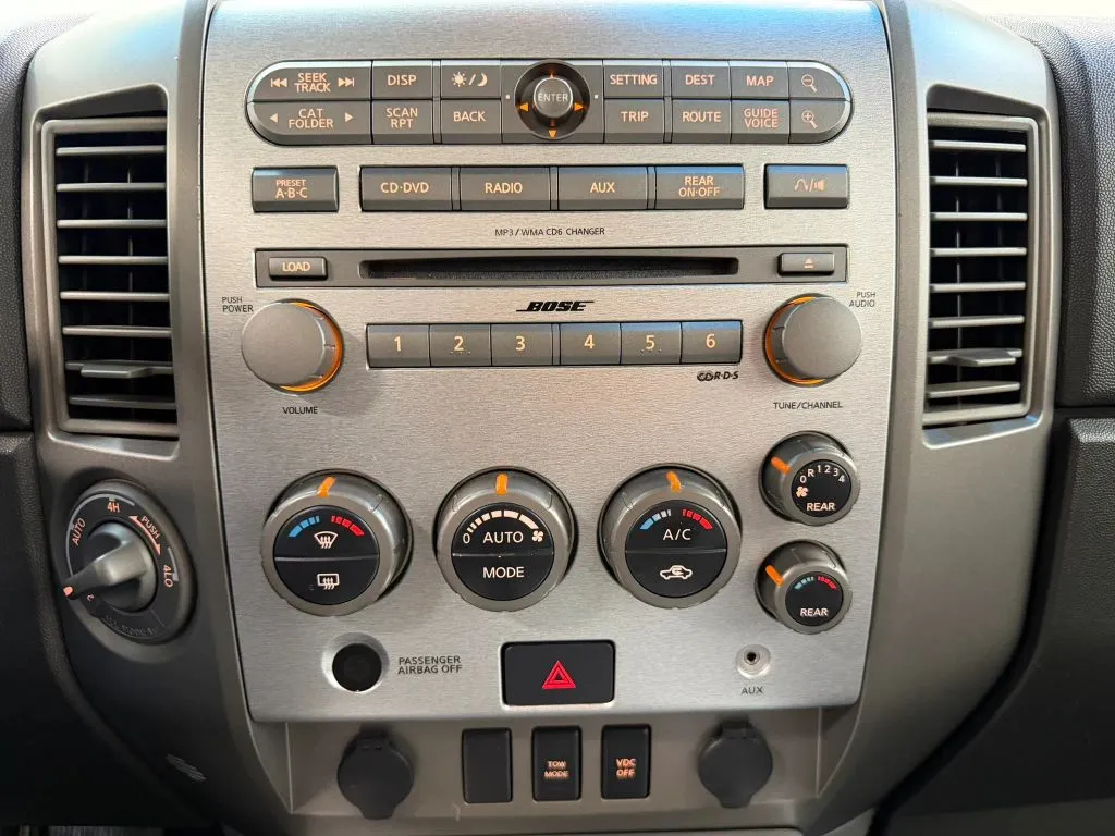 Nissan Armada photo 32