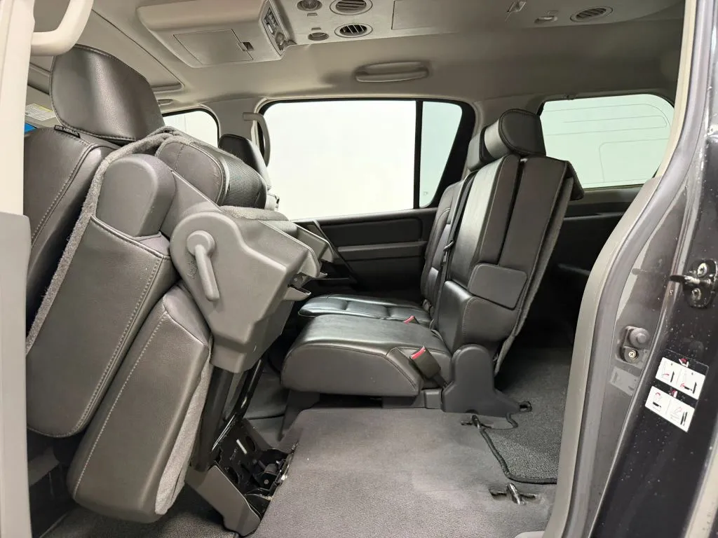 Nissan Armada photo 20