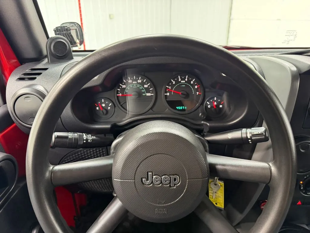 Jeep Wrangler photo 21