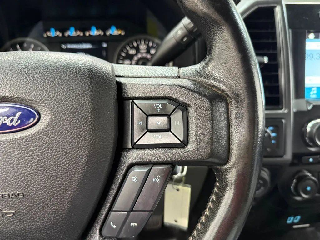 Ford F-150 photo 30