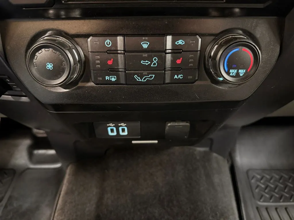 Ford F-150 photo 25