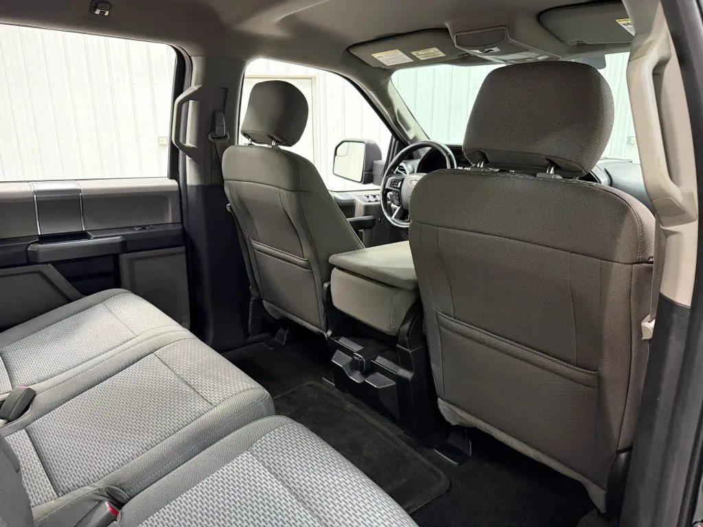 Ford F-150 photo 17