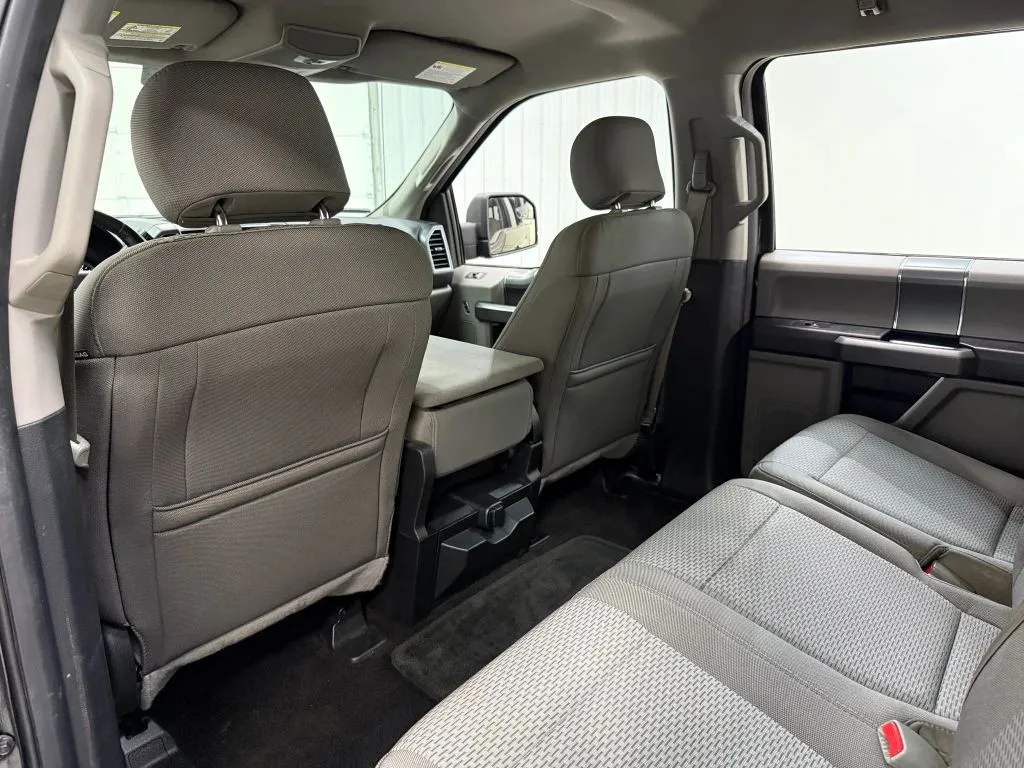 Ford F-150 photo 16