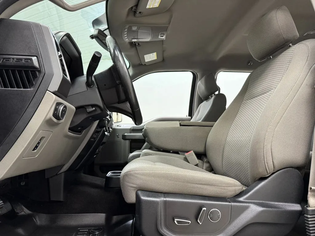 Ford F-150 photo 15