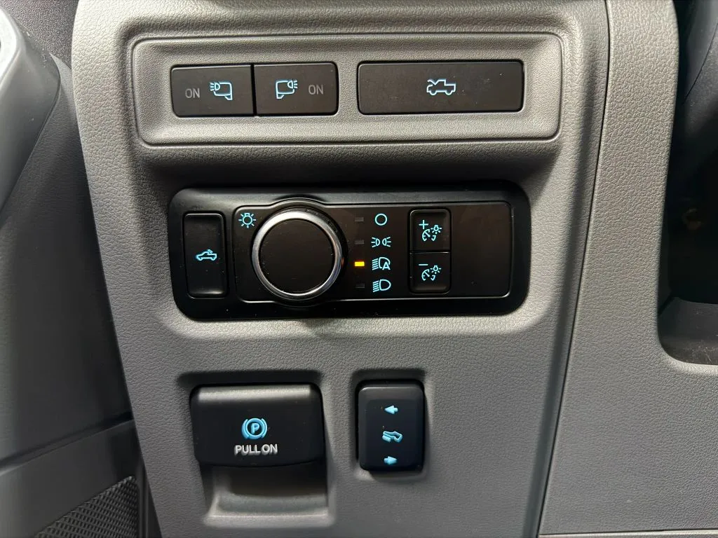 Ford F-150 photo 30