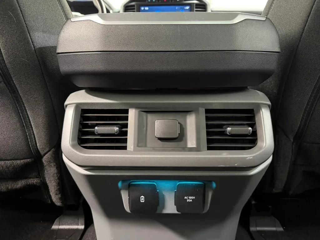 Ford F-150 photo 18