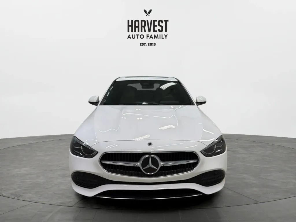 Mercedes-Benz C-Class photo 11