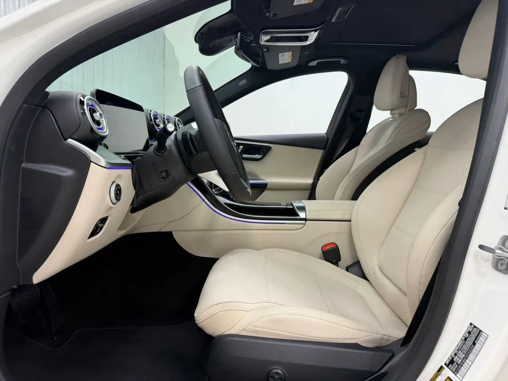 Mercedes-Benz C-Class photo 15